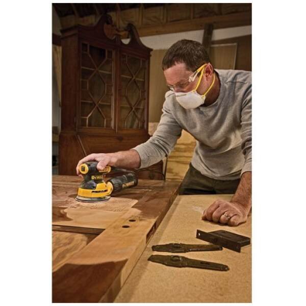 DEWALT Random Orbit Palm Sander DWE6421 280W-125MM - Image 5