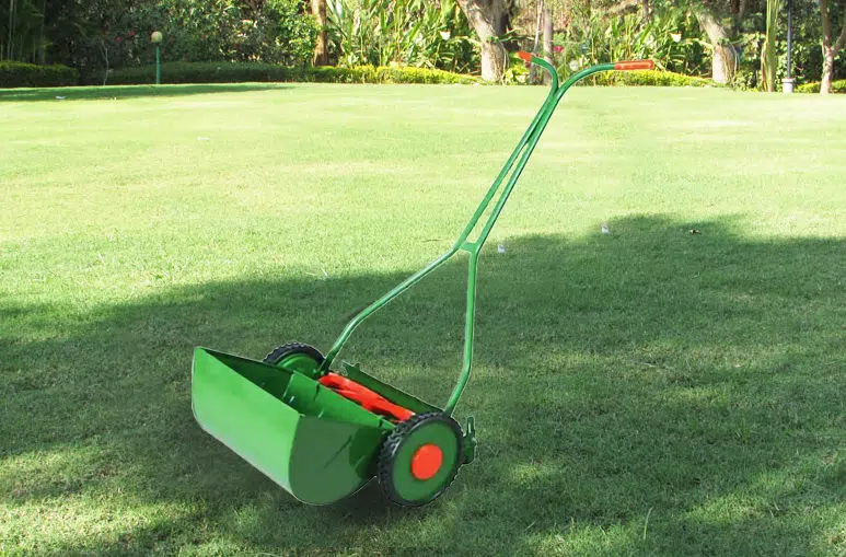Golf King Side Wheel Lawn Mowers - Image 7